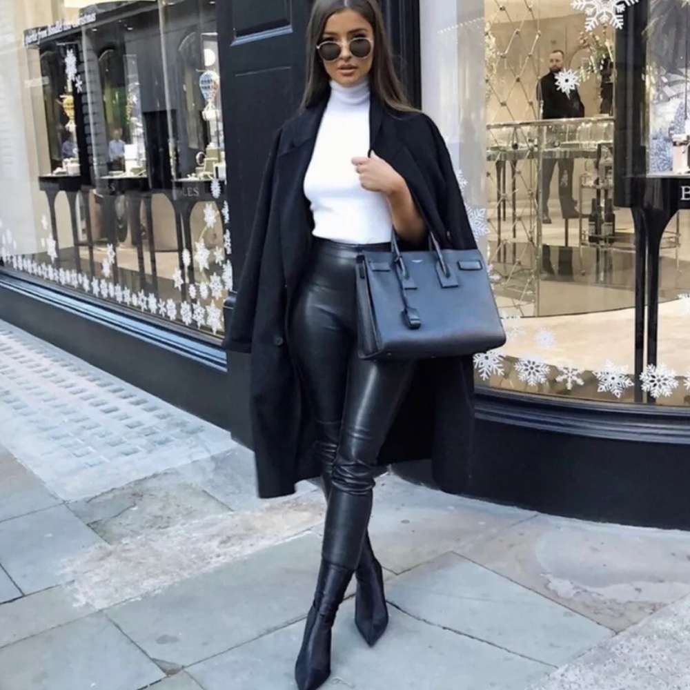 Zara Vegan Faux Leather Leggings Blogger Favorite